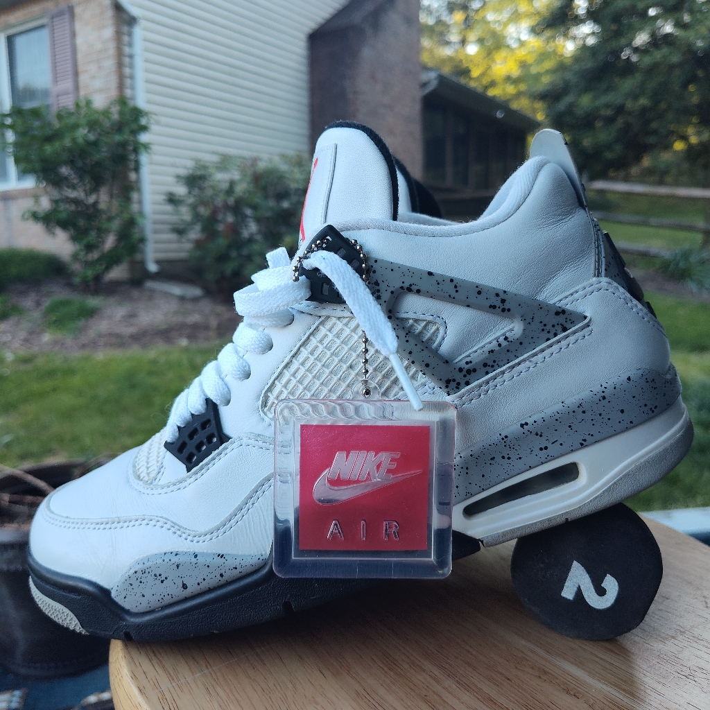 Jordan 4 White Cement